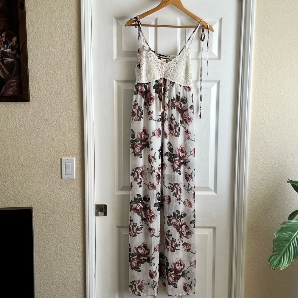 IJOAH Maxi Dress Small Floral Crochet Bodice Tie Strap White Boho D6A2492